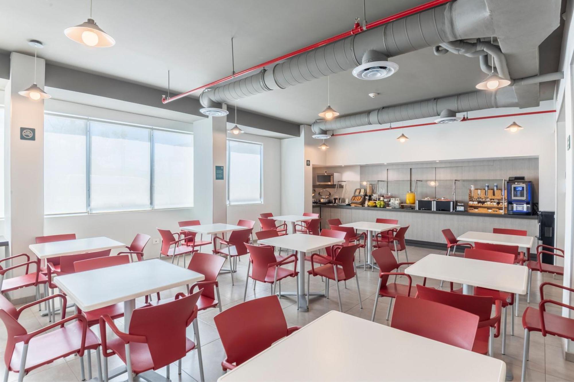City Express Junior By Marriott Merida Altabrisa Εξωτερικό φωτογραφία
