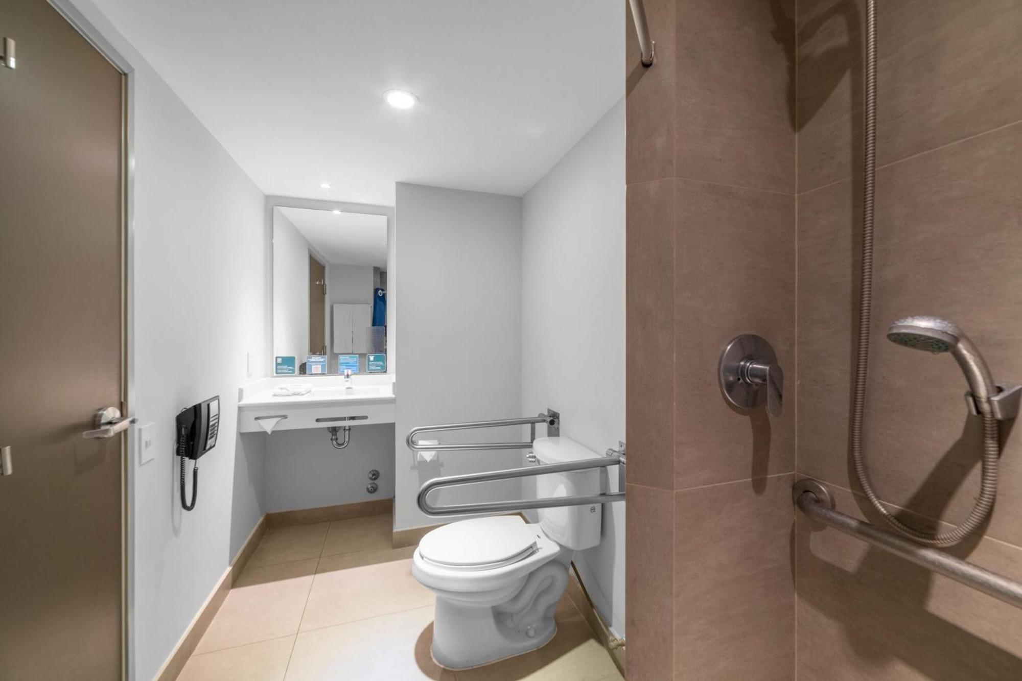 City Express Junior By Marriott Merida Altabrisa Εξωτερικό φωτογραφία