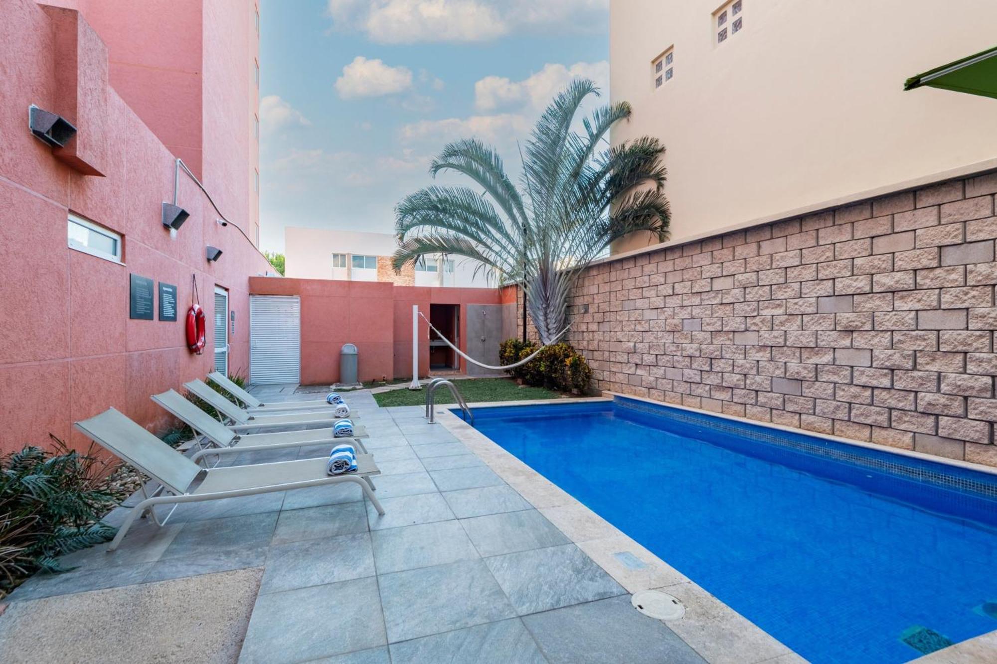City Express Junior By Marriott Merida Altabrisa Εξωτερικό φωτογραφία