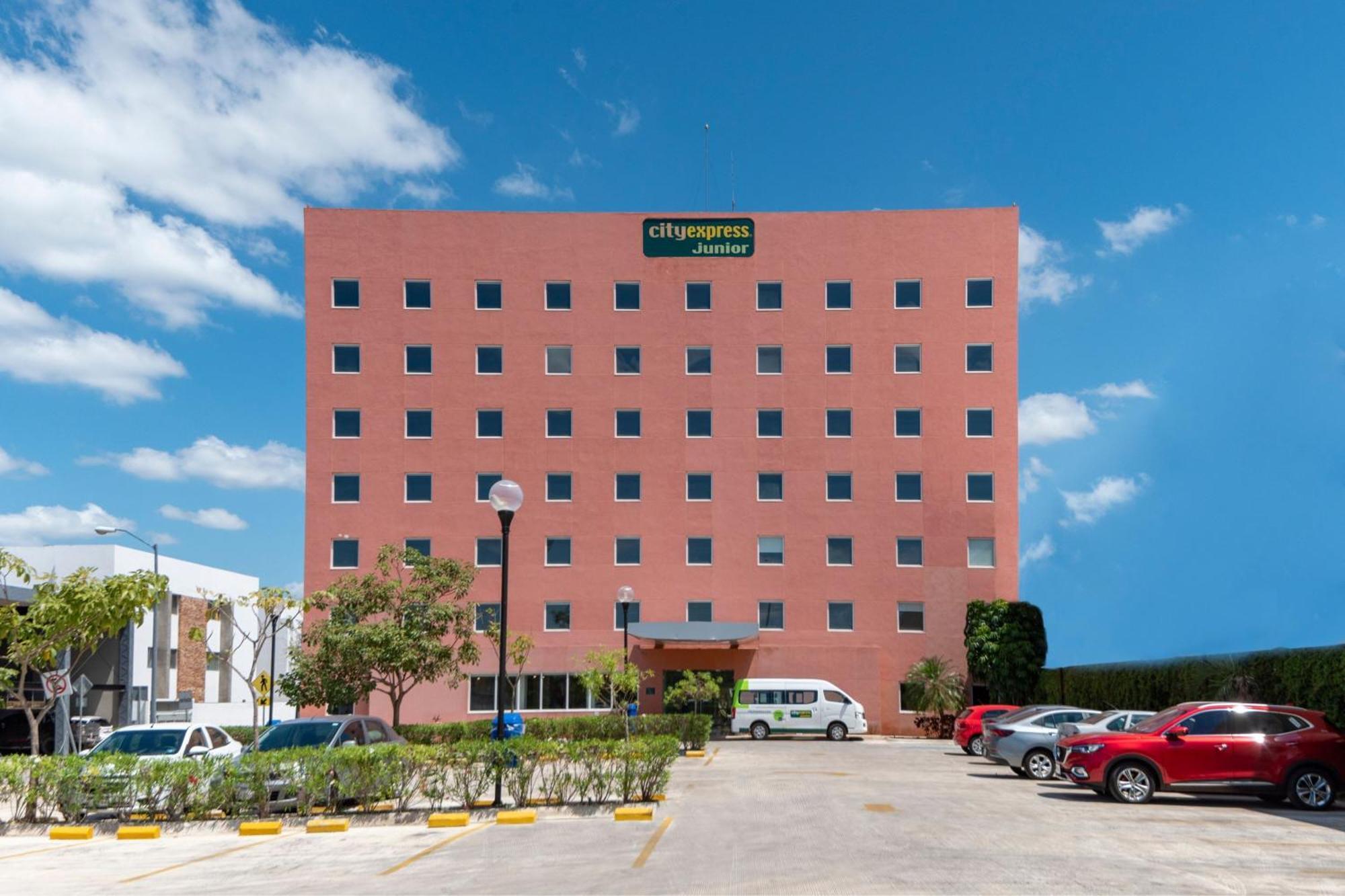 City Express Junior By Marriott Merida Altabrisa Εξωτερικό φωτογραφία
