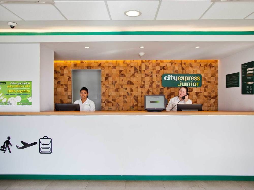 City Express Junior By Marriott Merida Altabrisa Εξωτερικό φωτογραφία